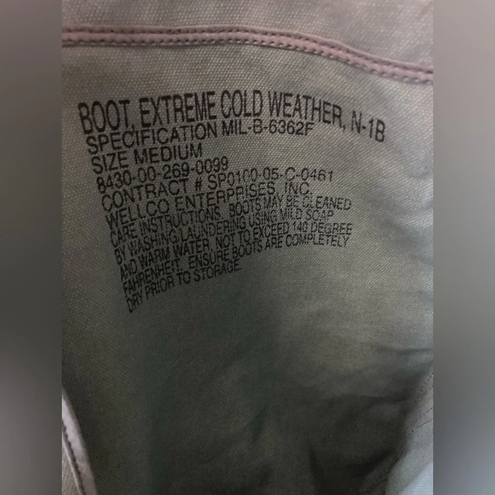 Wellco green knee high canvas rubber boots M extreme cold weather made in USA
